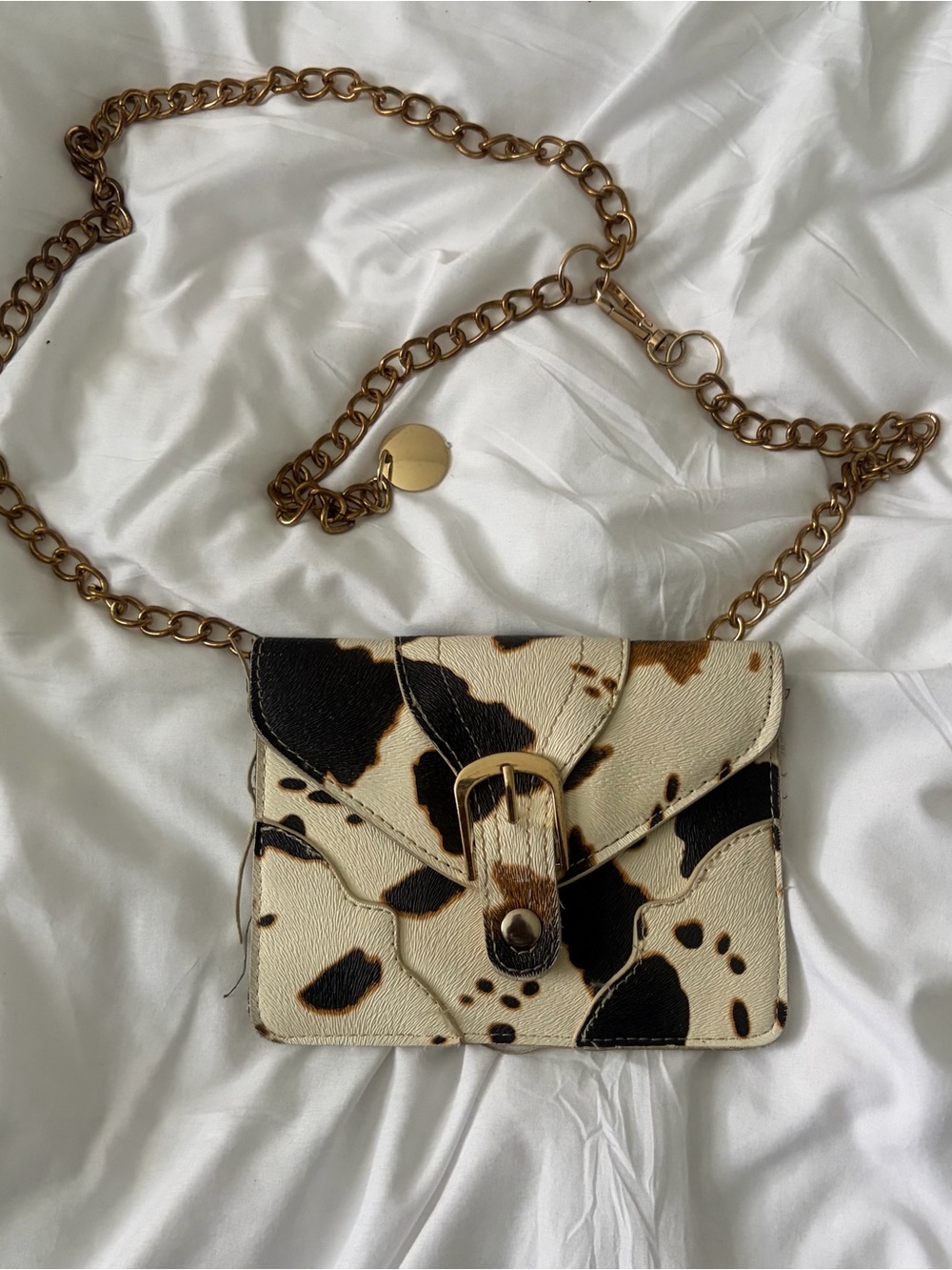 Chain Strap Cowhide-Print Crossbody Bag in Cream and Black